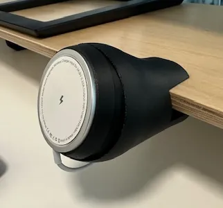 Desk Swivel Charger magsafe