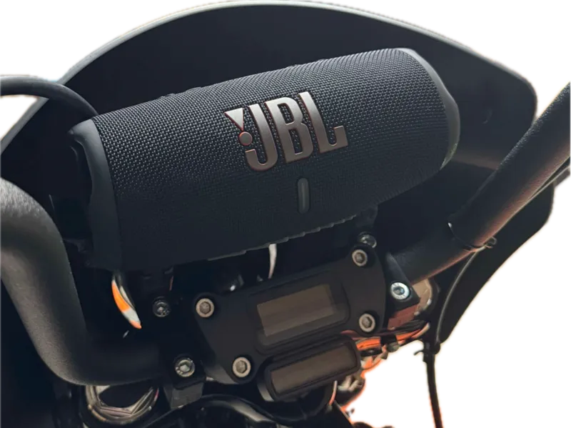 jbl charge 5 styrfäste
