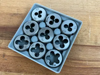 Gridfinity Thread Cutter Holder (stackable)