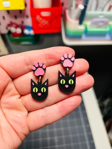Pendientes: Cat Face and paw pad earrings — vista de referencia 2