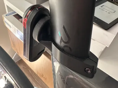 Bianchi Oltre 2023 mount Garmin Varia Radar