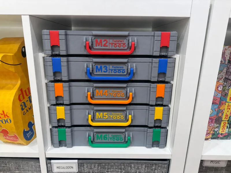 Parametric IKEA Kallax Rails for Gridfinity Boxes 
