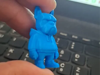 Urban Bulldog Keychain – Street Style Figurine
