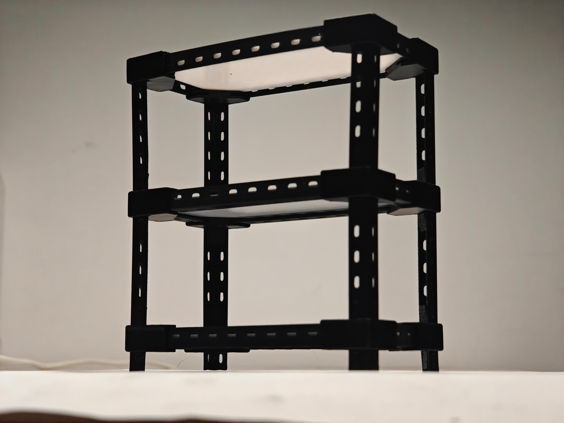 Miniatura 1 do modelo 3D 角钢角铁置物架（手动拼装）石膏头手办展示/收纳架 A1 mini可打