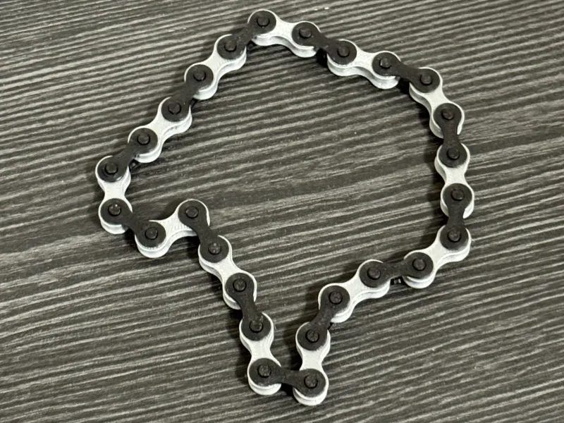 Infinite Snap-Together Bike Chain