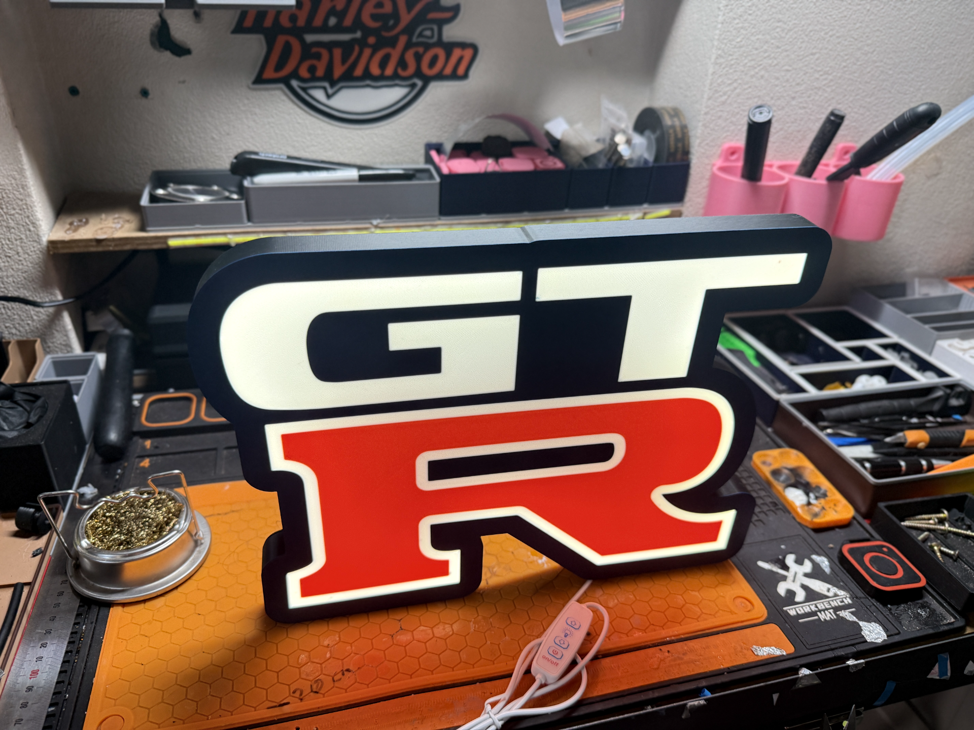 GTR lightbox – Bar / Man cave LED light