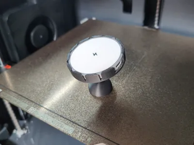 MagSafe mount / charger