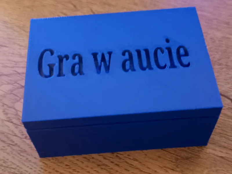 Gra w aucie pudełko na karty