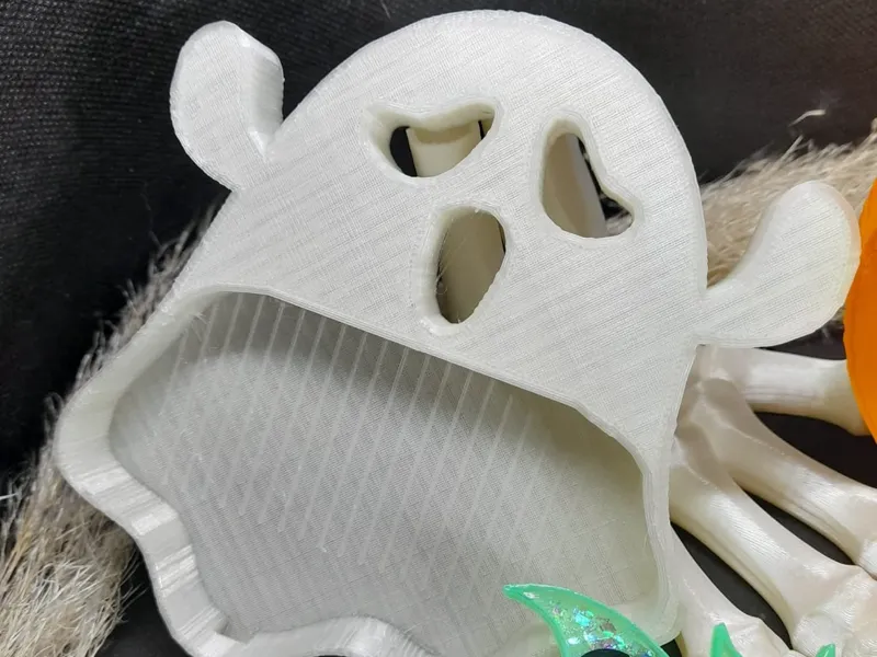 Schiffchen Ghost