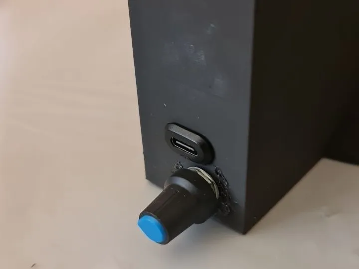 Base for Gear Rhombo Dual motor and usbC