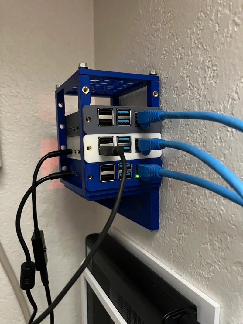 Raspberry Pi 4 & 5 Mini Server Rack (WALL MOUNT)