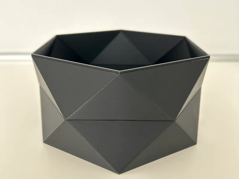 low polygon hexagonal vase