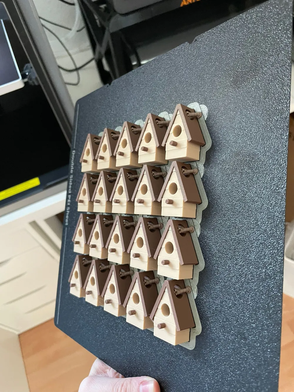 Birdhouse Multicolor Keychain by FelixS MakerWorld: Download Free 3D Models