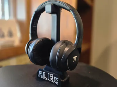 Customizable Nameplate Headphone Stand