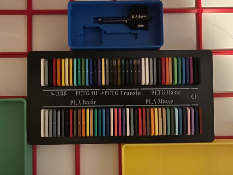 Gridfinity swatches holder for new swatches