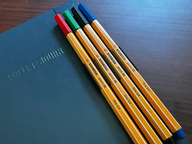 Stabilo point 88 liner notebook holder
