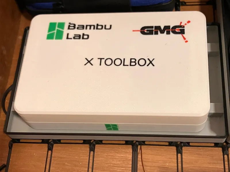 Custom Gridfinity box for "Bambu Lab X1 Tool Box"