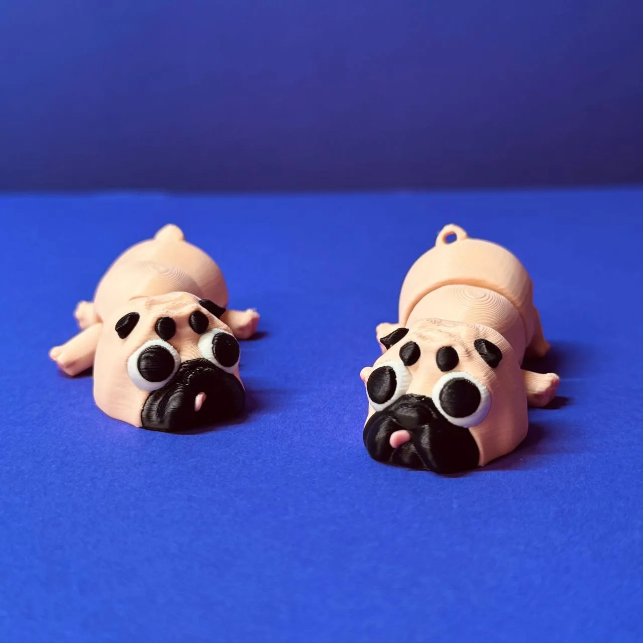 Articulated Pug - Flexi Dog & Keychain view 3