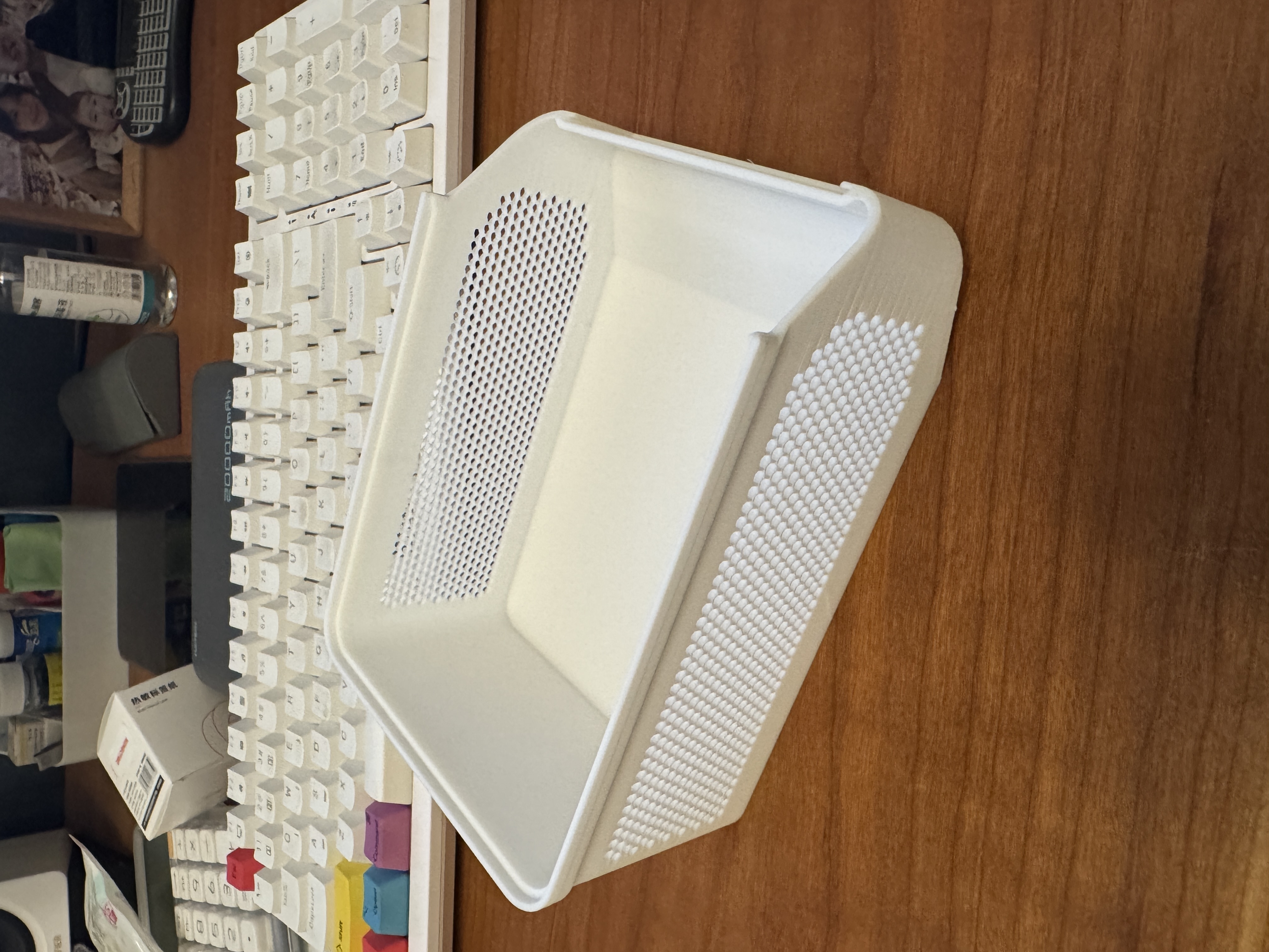 Miniatura 3 do modelo 3D 零件收纳盒 可叠放收纳筐 双层分隔收纳