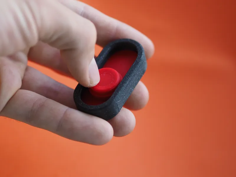 Magnetic fidget toy