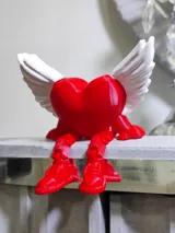 Фигурка Articulated Winged Valentine Heart