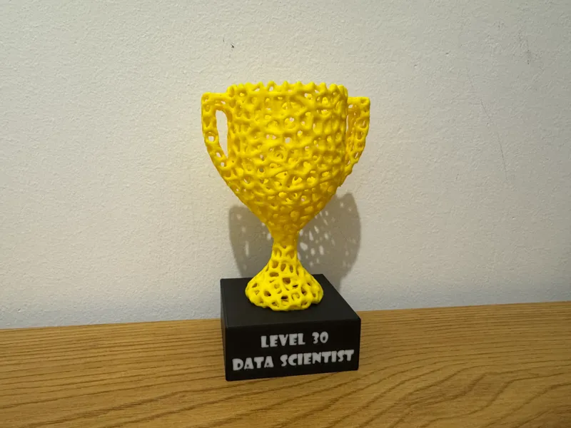 Voronoi trophy with custom stand