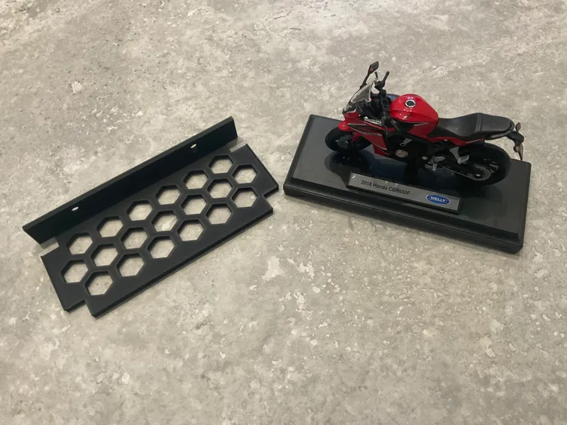 Diecast 1:18 model wall mount