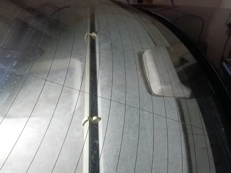 Audi A8/S8 D2 Anschlag für Sonnenrollo