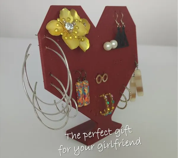 Porte-boucles d'oreilles en cœur