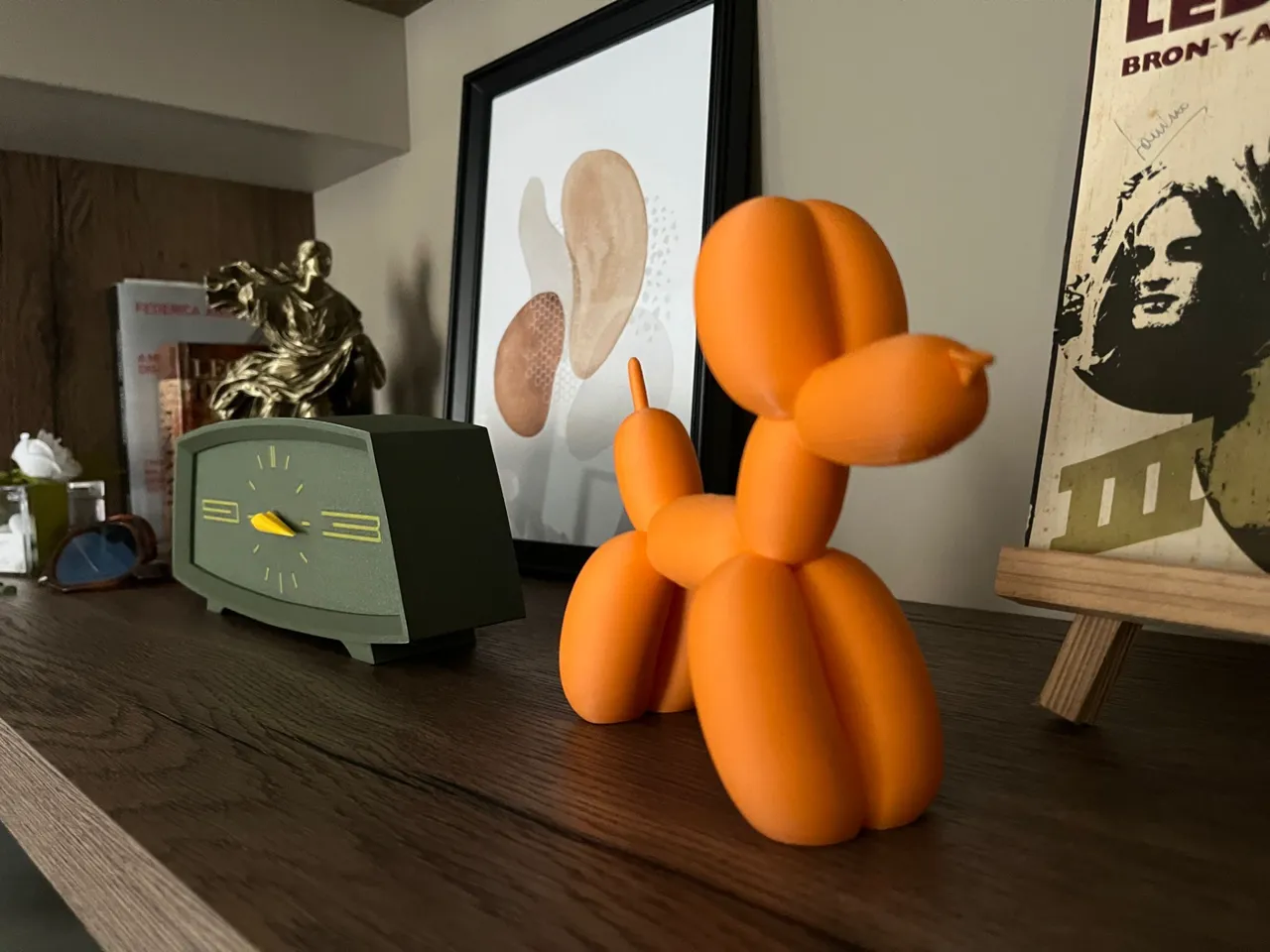 Balloon Dog view 2