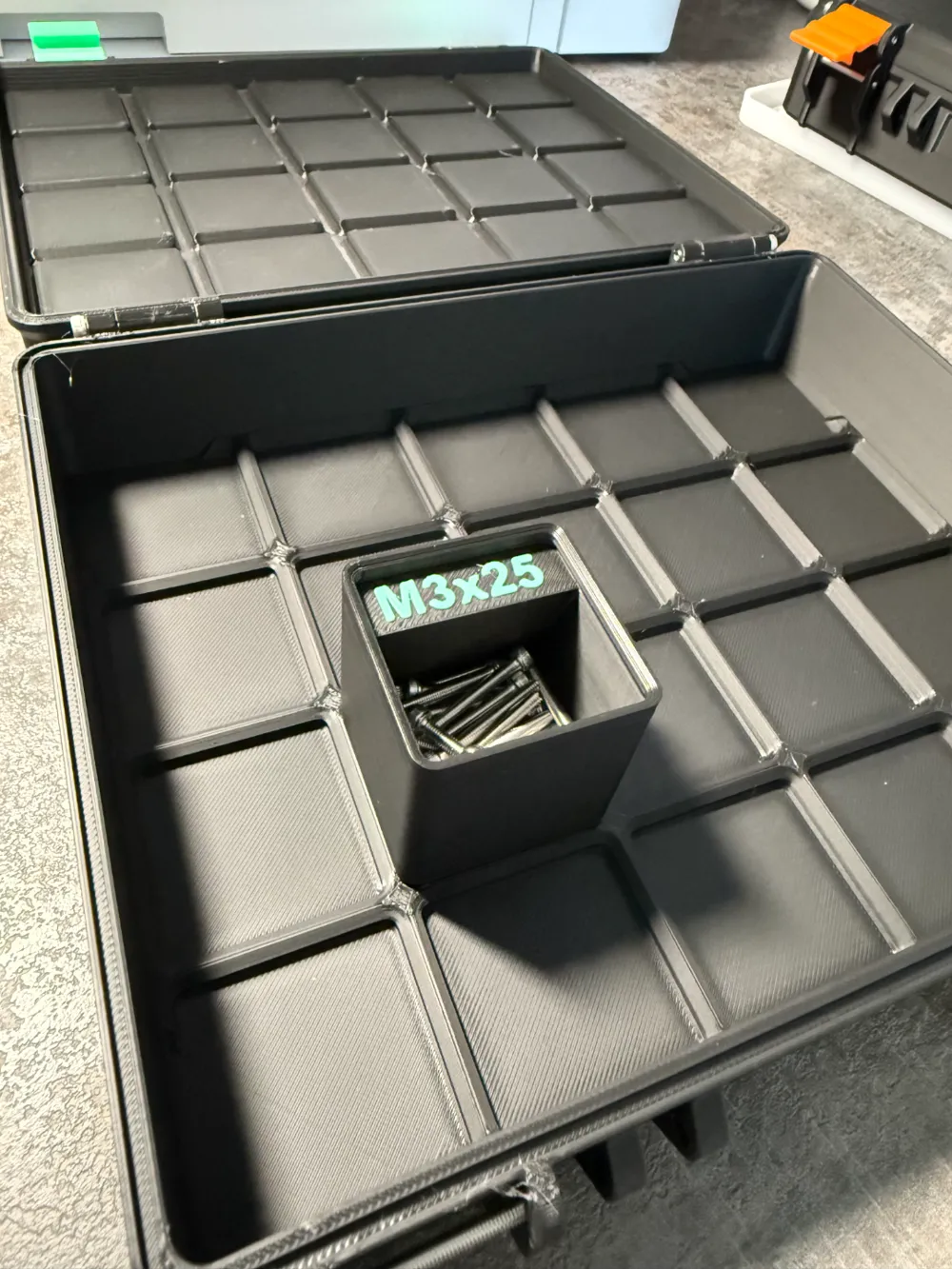 Gridfinity Boxes with Customizable Labels by noxx - MakerWorld