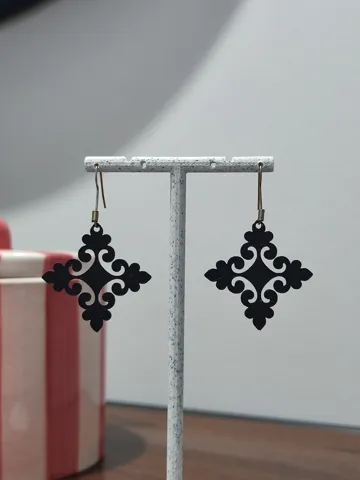 Pendientes: Aretes Arabesco Real — vista de referencia 3