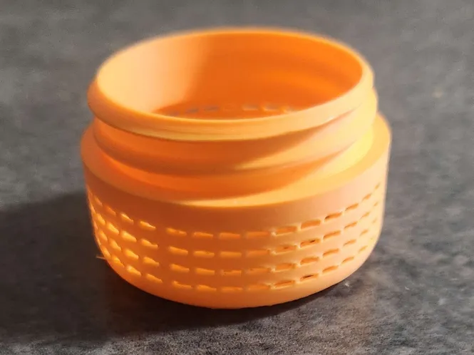 shorter desiccant container