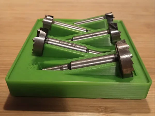 https://makerworld.bblmw.com/makerworld/model/USc1433f2ad4af2b/design/2024-12-20_63bb292728334.jpg