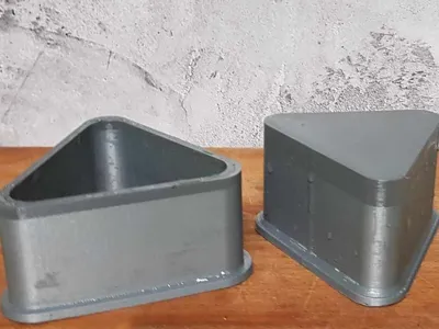 Push-trough onigiri mold