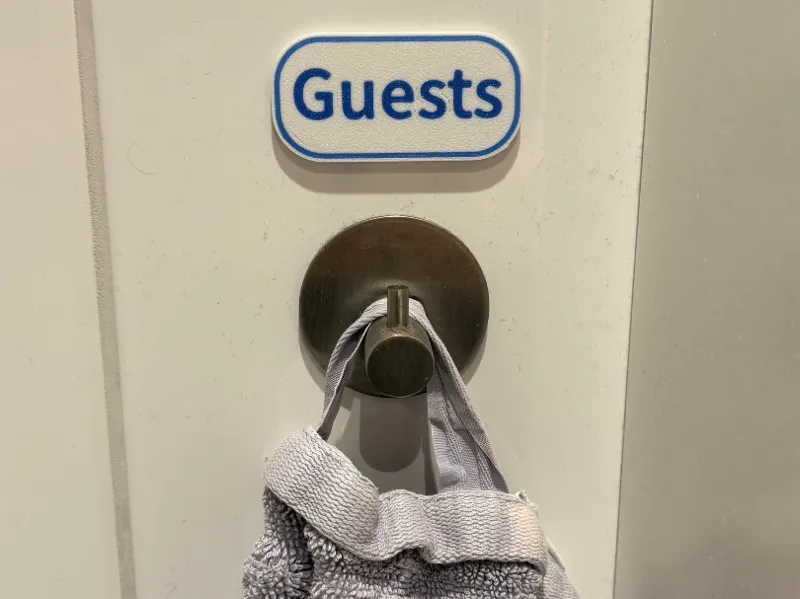 Guest sign for towels