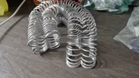 Ressort slinky trèfle à quatre feuilles — photo 2