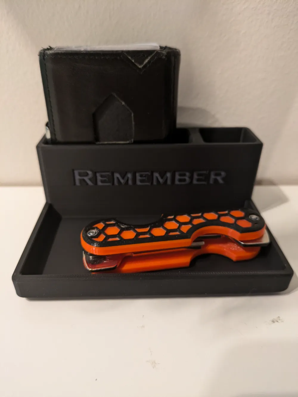 Wallet and key holder by ElothanMakerWorld: Download Free 3D Models