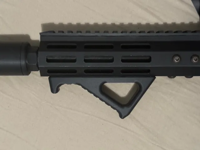 AR15 foregrip 13 M-LOK