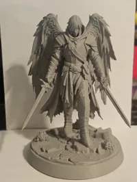 Aasimar-Statue