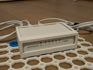 Netgear GS205v2 switch mount - multiboar/underwear