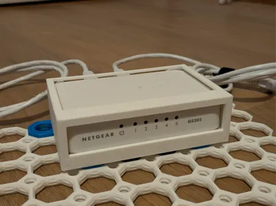 Netgear GS205v2 switch mount - multiboar/underwear