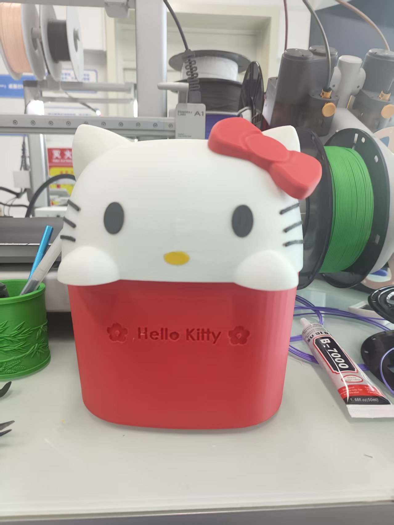 Miniatura 4 do modelo 3D hello kitty桌面垃圾桶（无需ams也可打印）
