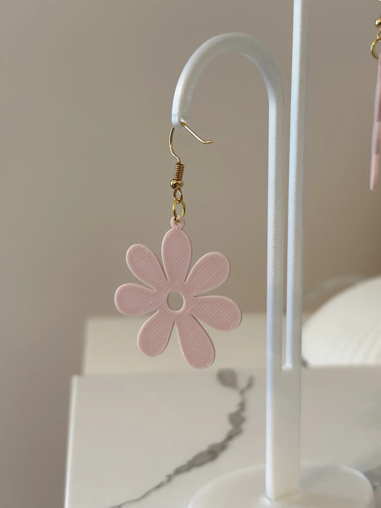 Flower Shape Dangle Earrings view 2