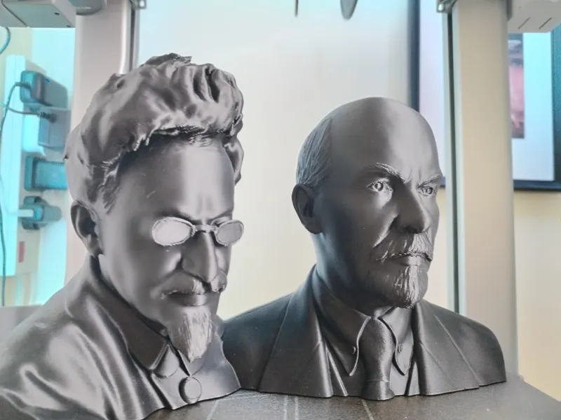 Lenin & Trotsky