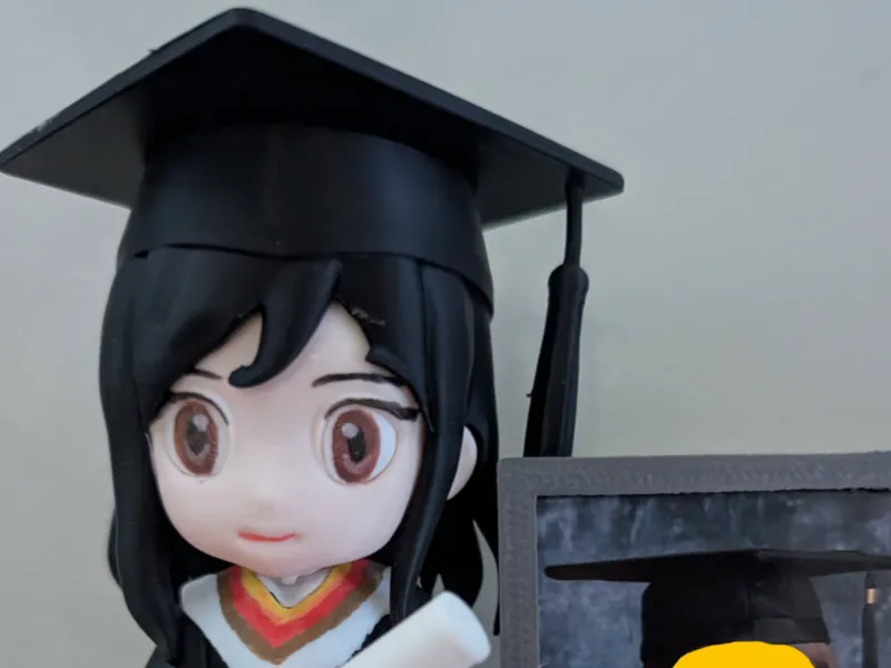 Class of 2025 Female Student Figure Picture Frame