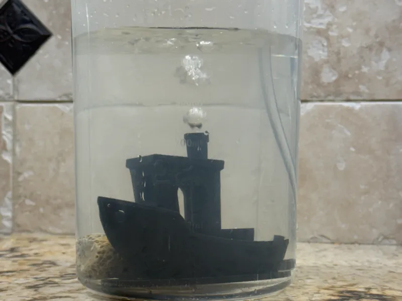 Aquarium Bubble Benchy
