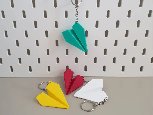 Paper plane - Origami Keychain