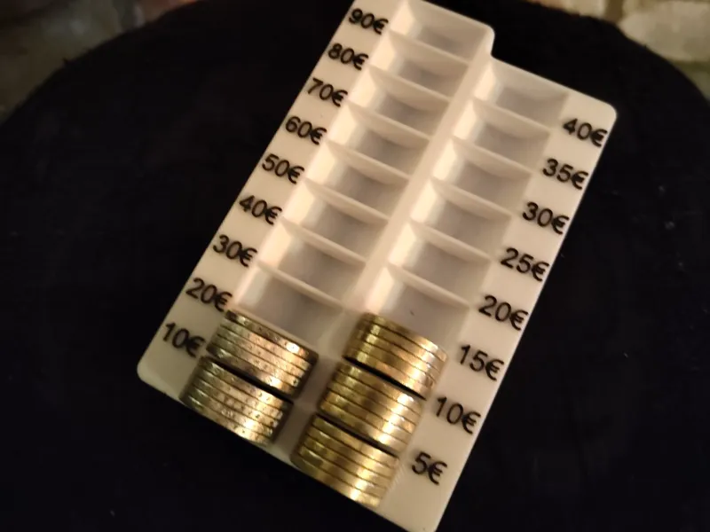 2€ and 1€ Coin Holder 