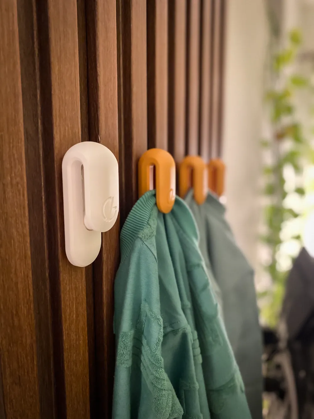 Gravity Wall Hanger - Fast Print - MakerWorld 3D Model | 3Drop